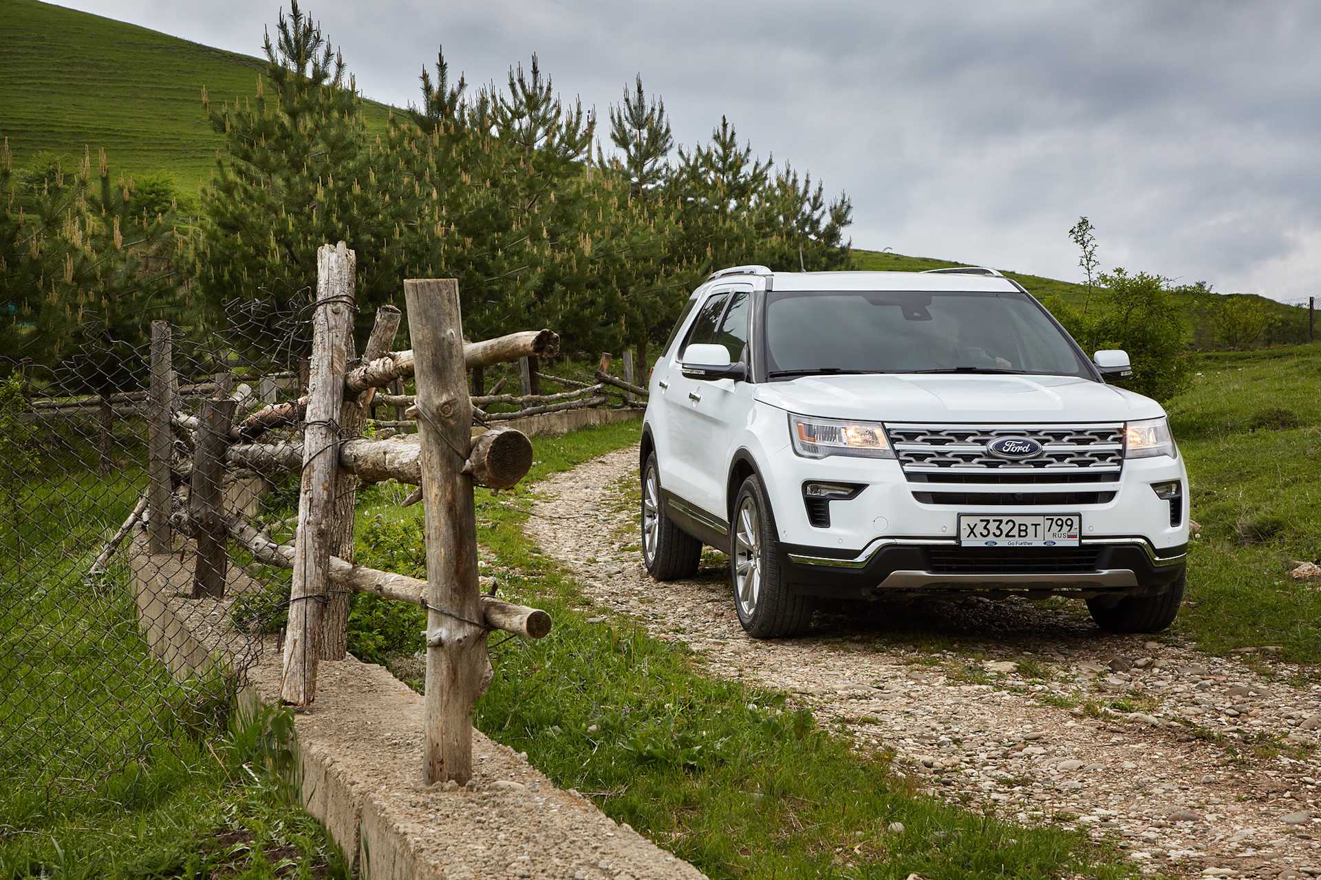 Ford explorer характеристики и все поколения внедорожника