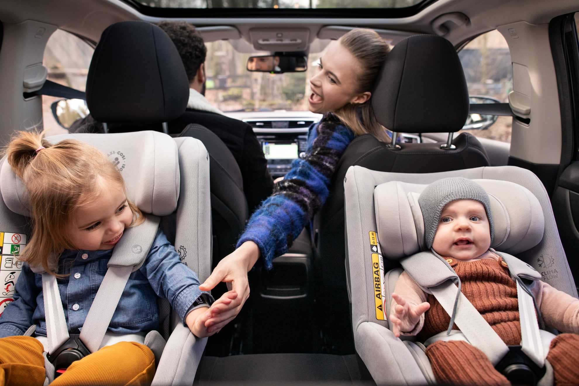 Перевозка детей на переднем сиденье автомобиля 2024