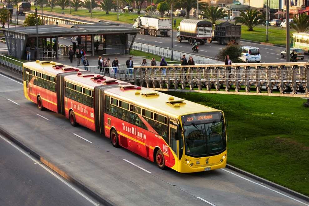 Длиннее некуда: самые большие автобусы мира, конструкция которых вызывает массу вопросов. часть 1