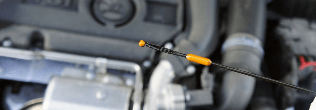 Запах бензина при запуске двигателя: основные причины — auto-self.ru