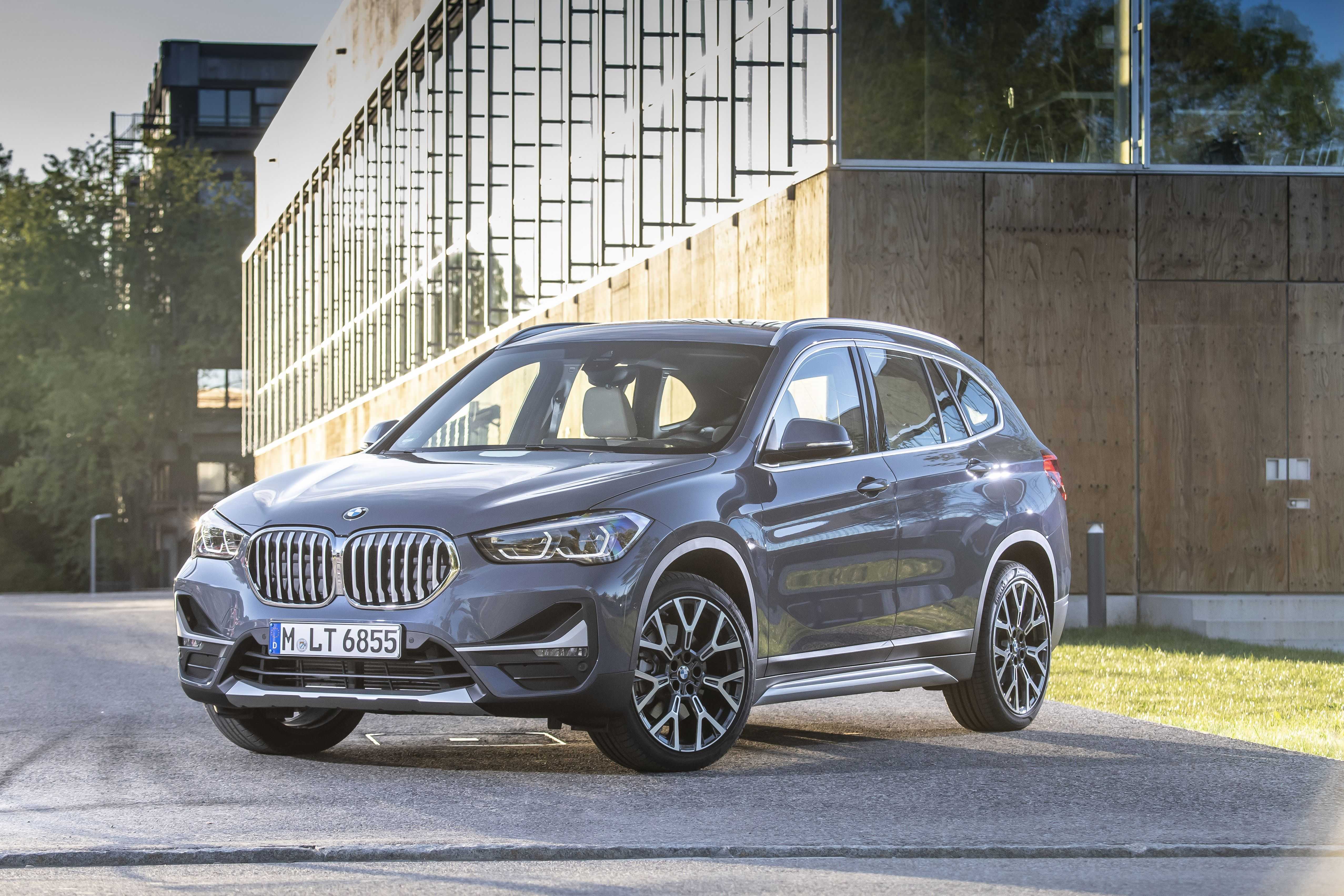 Bmw x1 f48. БМВ x1 2020. BMW x1 2019. BMW x1 2018.