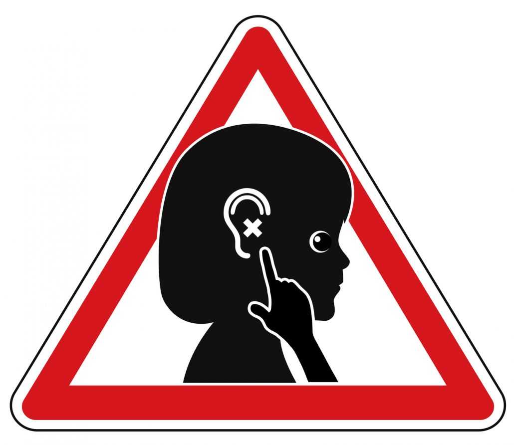 Глухонемые могут водить. Глухонемой знак на авто. Опознавательный знак глухой водитель. Пиктограмма глухой водитель. Образцовый водитель знак.