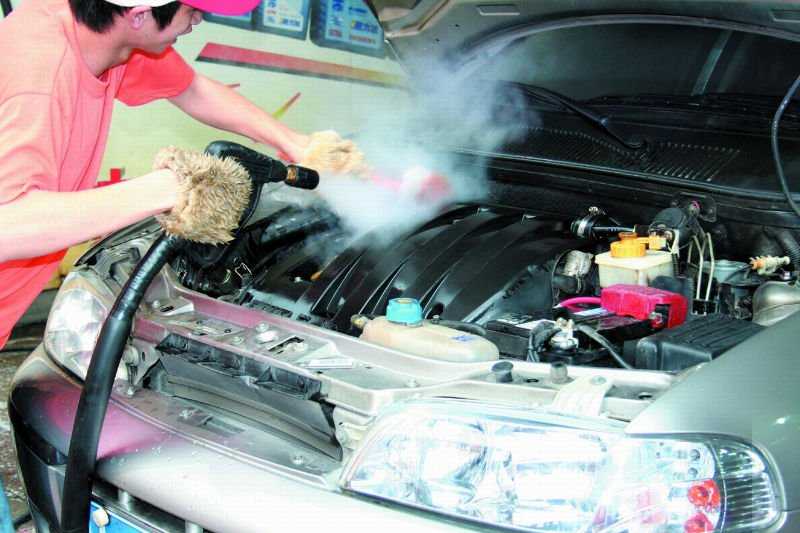 Как отмыть двигатель автомобиля: распространённые методы