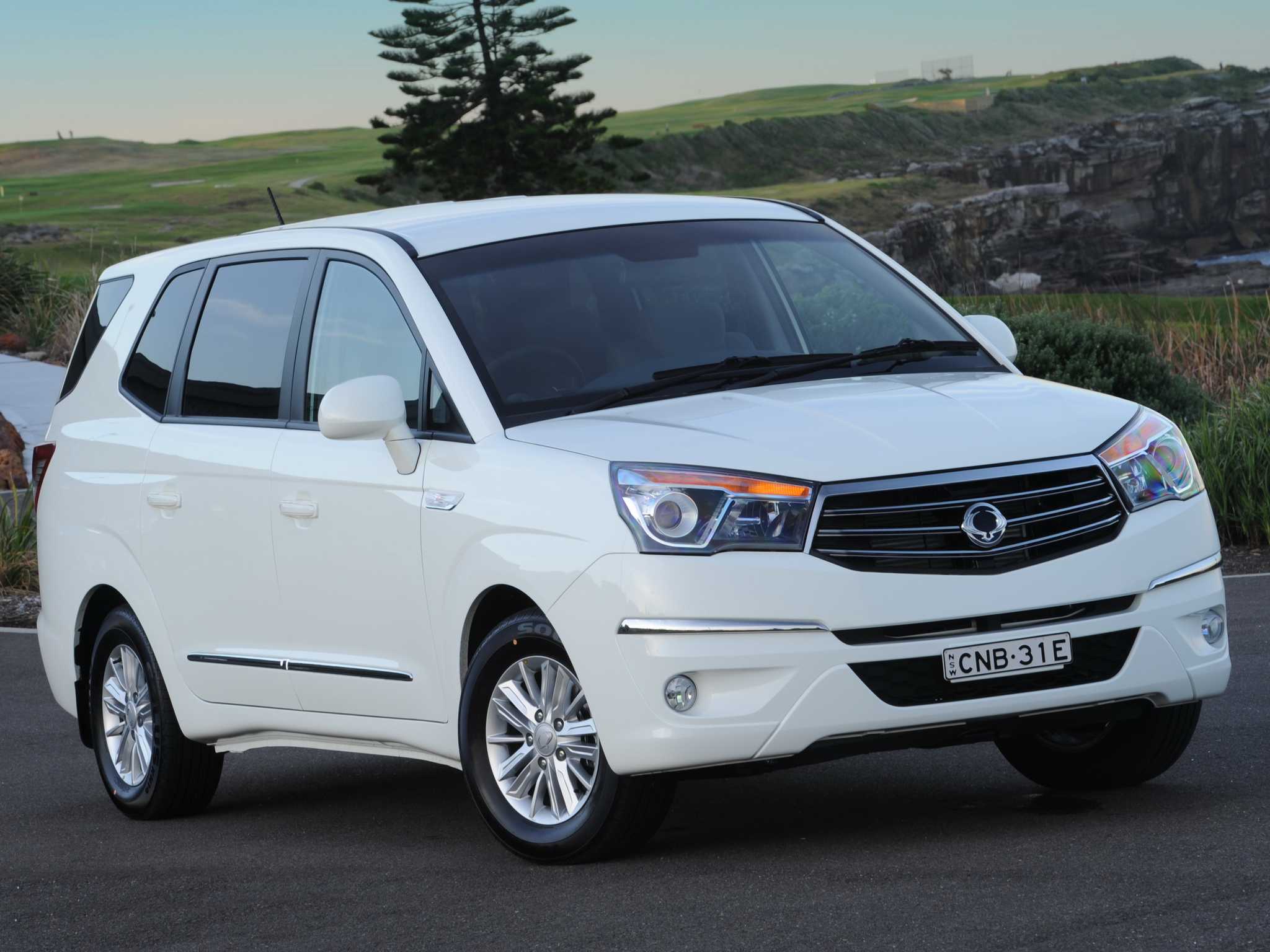 SSANGYONG Stavic 2014