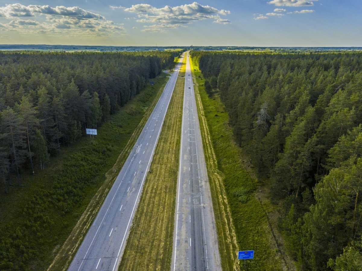 Автомагистраль. порядок движения транспортных средств по автомагистралям
