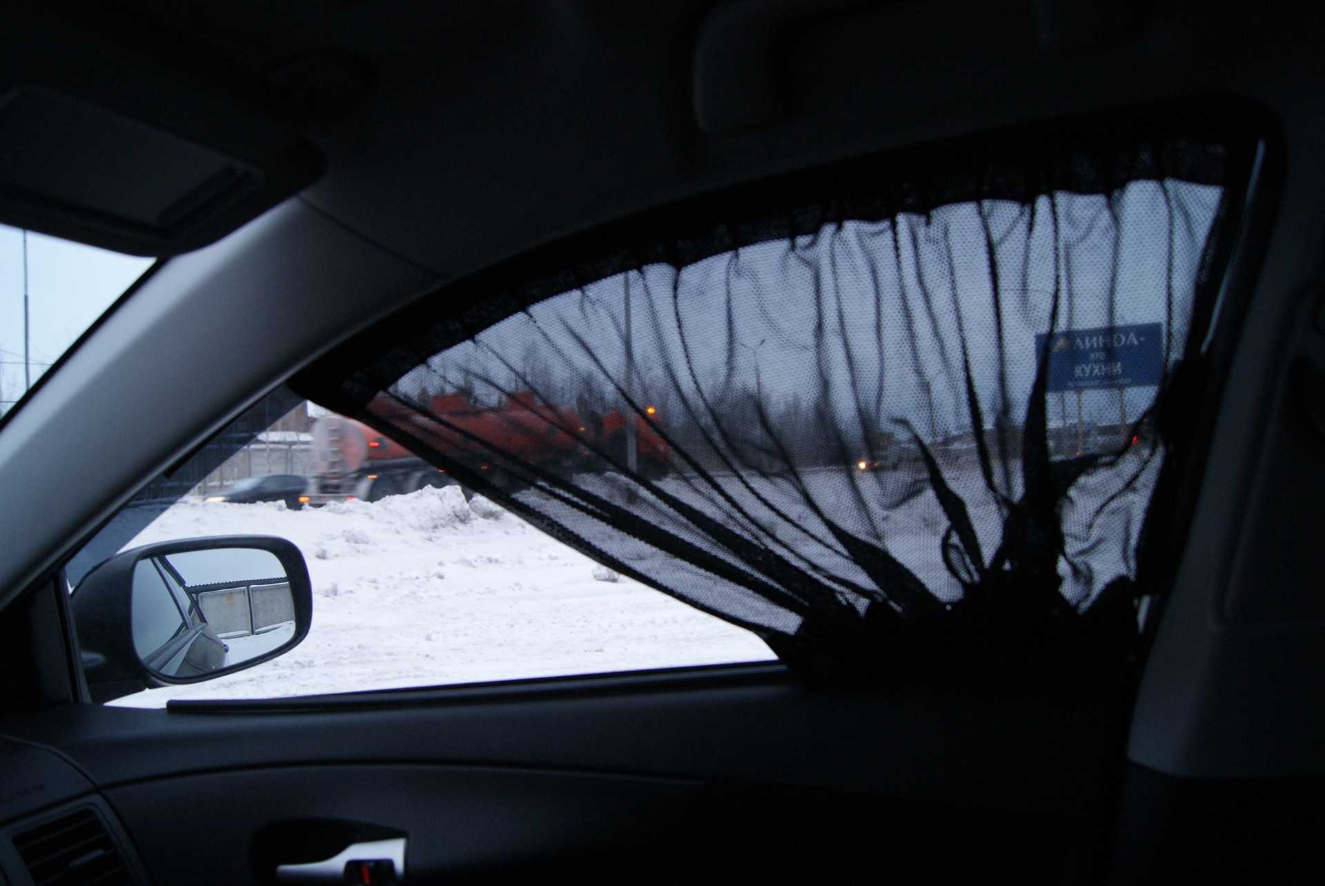 Сетки на автомобильные стекла: разрешены ли вместо тонировки, штрафы, виды, установка