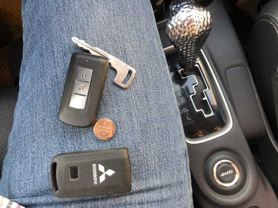 Замена батарейки в ключе шкода октавия а7 и а5 — как разобрать ключ и открыть машину без него