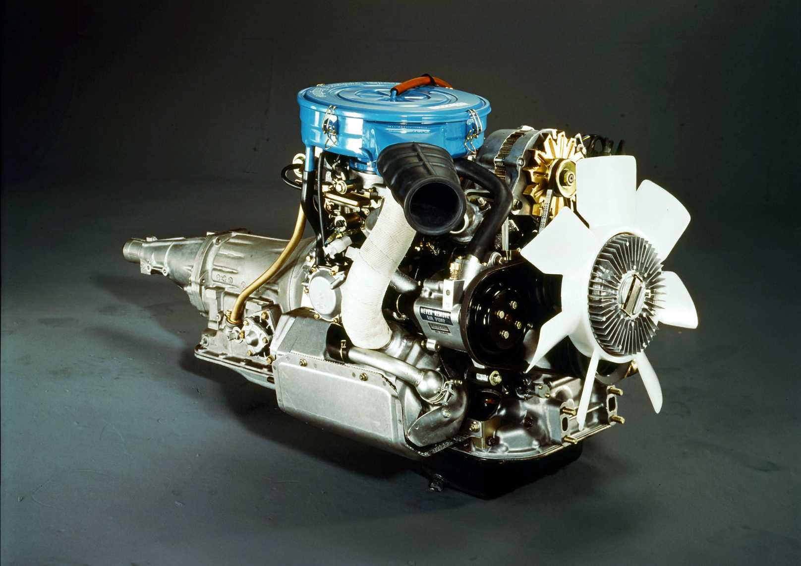 Роторный двигатель. Mazda Wankel engine. Rotary Motor Mazda. Роторно-поршневой двигатель Мазда. Роторный мотор 13b версия HP.