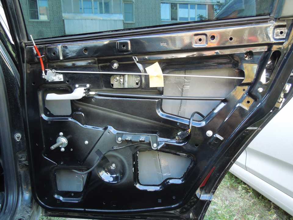 Audi 80 ( life in movement ) › бортжурнал › снятие обшивок дверей - авто мастеру