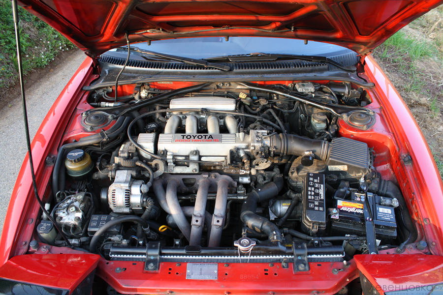 Компактный спортивный автомобиль  Toyota Celica выпускался с 1985 года и в 2012 году его сменил Toyota GT 86Scion FR-S В основном силовые агрегаты для Toyota Celica это рядные четверки с рабочим объемом 1,6 L, 1,8 L, 2,0 L, 2,2 L